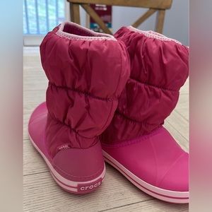 Girls Snow or rain boots Crocs Size 2